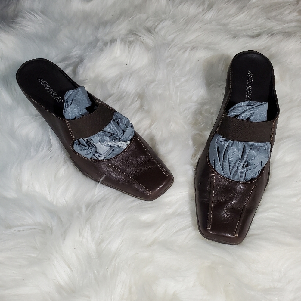 Aerosoles Heels size 8 1/2B leather